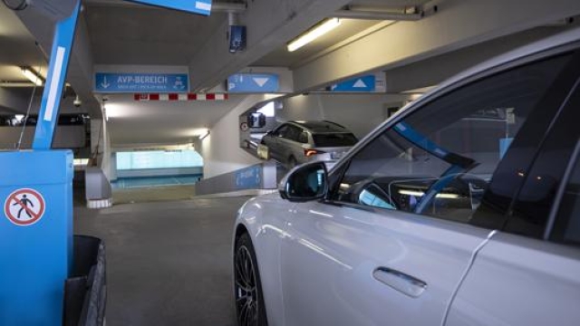 Un servizio sperimentale di parcheggio automatizzato è attivo all’aeroporto di Stoccarda