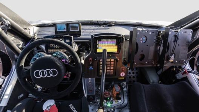 L’abitacolo di Audi RS Q e-tron