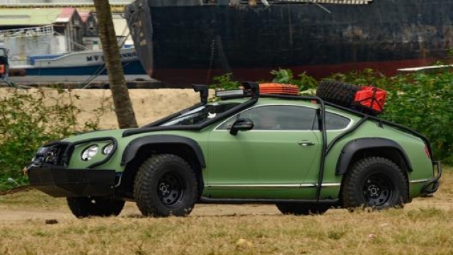 Da gran turismo sportiva ad auto adatta a tutti i terreni: ecco la Bentley Continental GT protagonista di The Grand Tour: A Massive Hunt