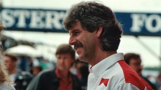 Un giovane Neil Trundle ai tempi da capomeccanico McLaren