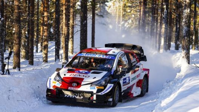 Il finlandese Kalle Rovanperä su Toyota in evidenza all’Arctic Rally