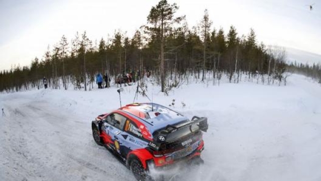 Il belga Thierry Neuville su Hyundai terzo al Rally di Finlandia dopo due giornate