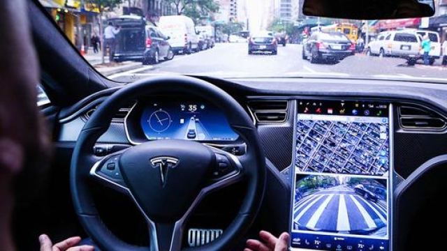 L’Autopiloit è il sistema di guida automatizzata di Tesla