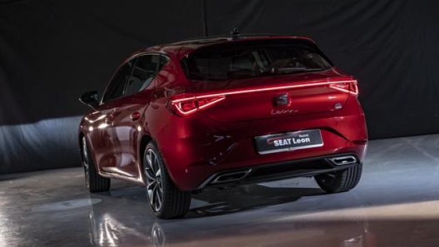 La nuova Seat Leon è l’ultima nata del brand spagnolo capace di grande rapporto qualità prezzo con il motore ibrido