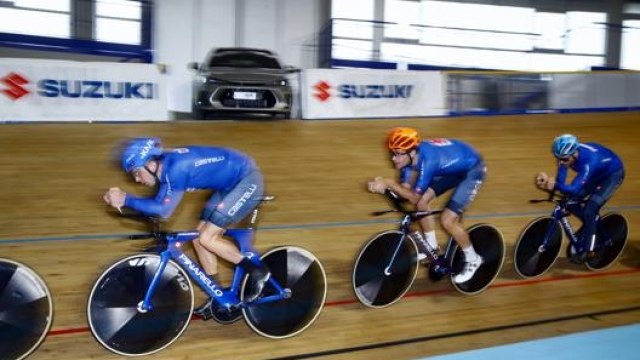 La Nazionale azzurra di ciclismo in allenamento al Velodromo di Montichiari (Bs)