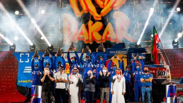 Il team Kamaz Master ha piazzato tre equipaggi ai primi tre posti della Dakar 2021