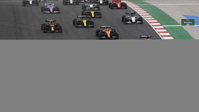 La partenza del GP del Portogallo dell’anno passato con Hamilton davanti a Verstappen, Perez, Bottas e Leclerc