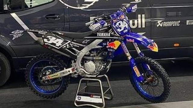 La Yamaha da motocross di Dovi. Instagram