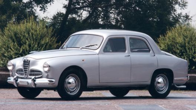 L'Alfa Romeo 1900 nasce per sostituire la 6C2500, ritenuta superata per gli standard del tempo