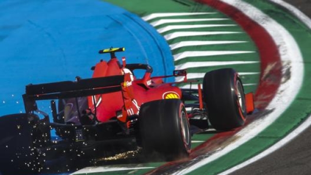 Ferrari come sempre attesissima a Imola. Epa