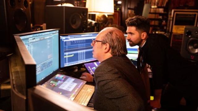 Renzo Vitale (a destra) con il grande compositore Hans Zimmer nello studio di registrazione