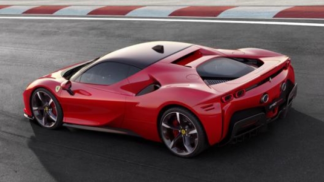 La Ferrari SF90 Stradale costa 430 mila euro