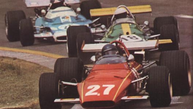 Ickx con la Ferrari numero 27