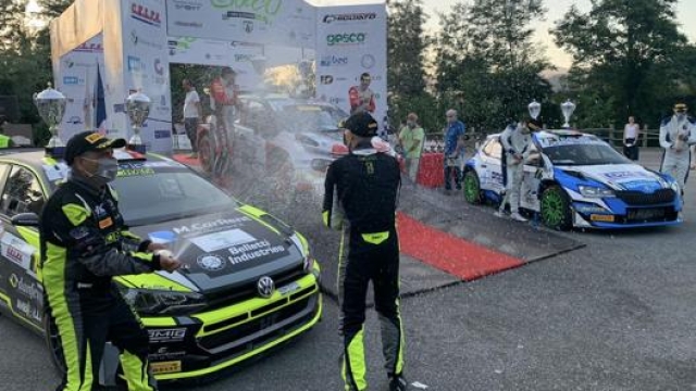 Il podio del Rally del Ciocco e Valle del Serchio 2020 con Crugnola vincitore