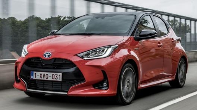 La Toyota Yaris benzina parte da 17.200 euro, con l’incentivo scende a 13.700 euro se si rottama una vecchia auto