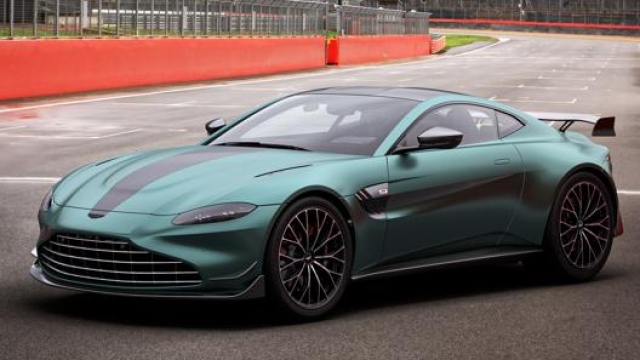 Aston Martin Vantage F1 Edition, la Safety Car in salsa stradale a Silverstone