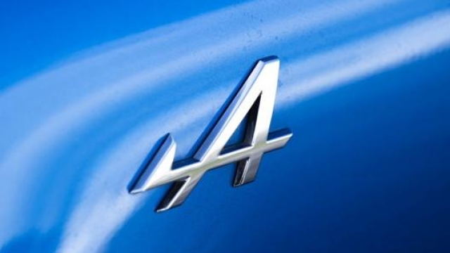 Sono tre i nuovi modelli nel futuro di Alpine, uno di questi sarà sviluppato con Lotus e sarà l’erede della A110