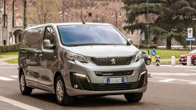 La gamma del nuovo Peugeot Expert include le versioni a zero emissioni chiamate e-Expert