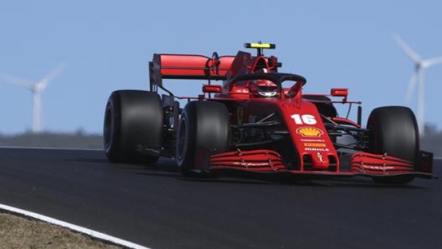 La Ferrari di Leclerc in azione nel GP del Portogallo del 2020. Lapresse