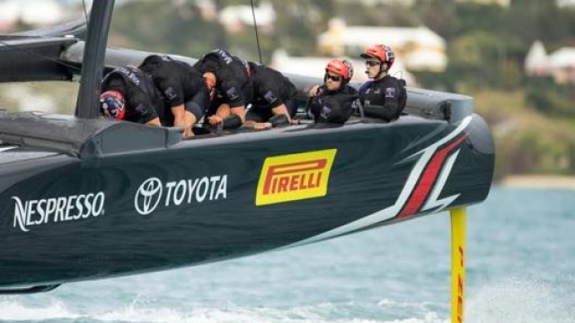 Bermuda 2017: a fianco di Toyota, sponsor storico di Team New Zealand, compare Pirelli sullo scafo e sui timoni