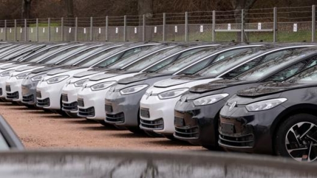 Le vendite di auto elettriche del gruppo sono aumentate del 214 percento. Ap