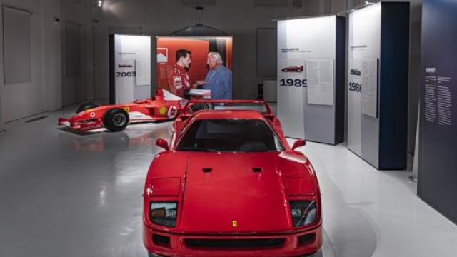 Alla mostra ci sono anche la storica F40 e la monoposto 2003 di F1 dedicata all’Avvocato nell’anno della sua morte