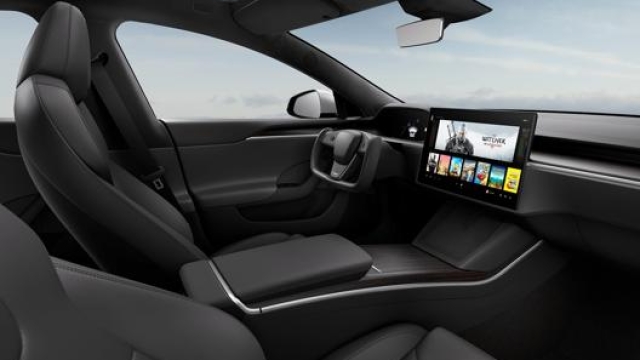 Il nuovo display orizzontale di Model S e Model X