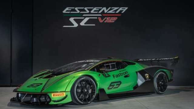 Lamborghini Essenza Scv12 monta un cambio portante X-trac a 6 rapporti
