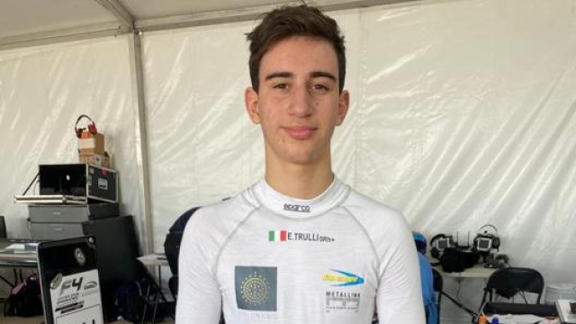 Enzo Trulli, 15 anni, protagonista ad Abu Dhabi