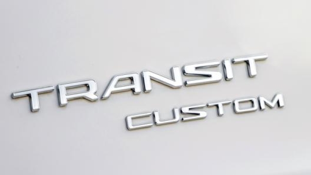 La futura gamma Ford Transit Custom sarà più che elettrificata, con anche versioni a zero emissioni