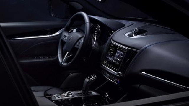Gli interni della Maserati Levante Hybrid