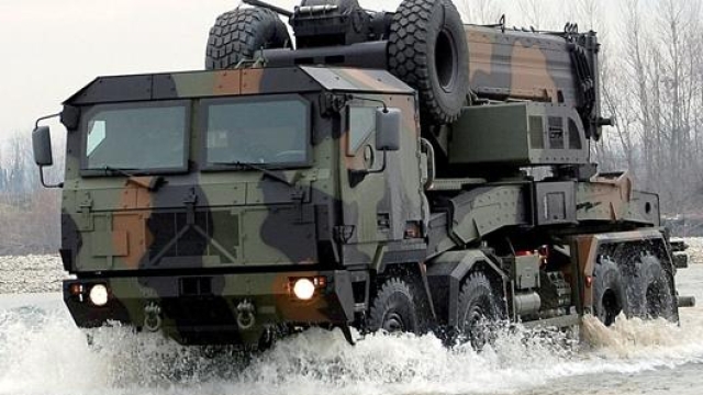 Iveco Defence Vehicles è la divisione di Iveco specializzata in mezzi militari. La sede principale è a Bolzano