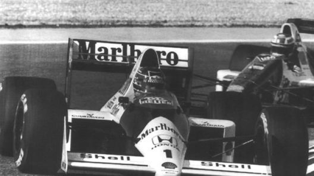 Senna in qualifica a Estoril 1989. Epa