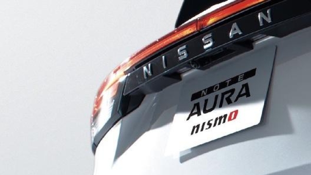 L’estrattore posteriore di Nissan Aura Nismo