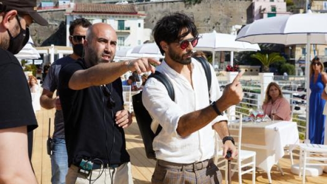 Il regista di The Boat Alessio Liguori e Marco Bocci.
