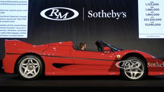 Tre milioni e 965 mila dollari per la Ferrari F50 del 1995