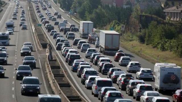 Traffico intenso: un fenomeno tipico di alcuni weekend estivi