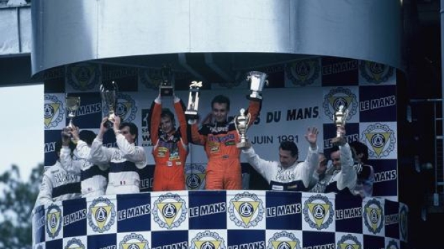 Il podio del 1991: manca il vincitore Johnny Herbert, stremato dalla fatica a fine gara