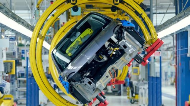 Nel 2020  l’industria auto ha speso 40 miliardi di dollari  per l’acquisto di componentistica elettronica
