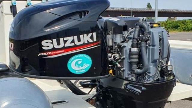 Ecco il motore Suzuki da 140 Cv utilizzato per testare il Micro-Plastic Collector