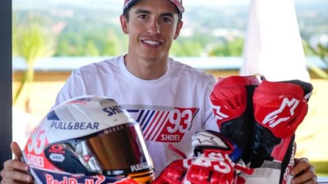 Marc Marquez con il nuovo casco per il Sachsenring
