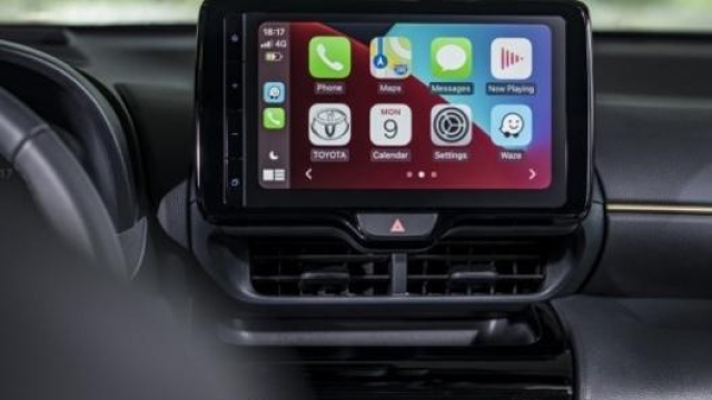 Tra gli aggiornamenti previsti nei prossimi mesi, la compatibilità wireless con Apple Car Play e Android Auto