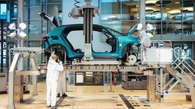 La Id.3, prima auto 100% elettrica di Volkswagen, nasce sull’attuale piattaforma Meb