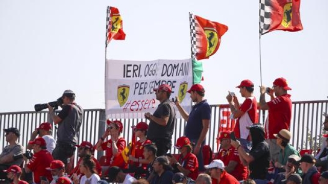 Passione e tifo per la Ferrari. Epa