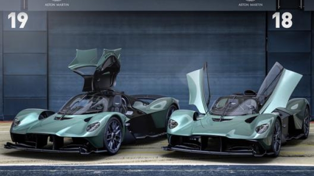 Coupé e Spider, le due versioni stradali della Aston Martin Valkyrie