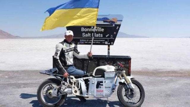 La Delfast Dnepr Electric Motorcycle ha viaggiato a ben 107,2 miglia orarie, circa 172,5 km/h, nella categoria di motociclette Omega "A"