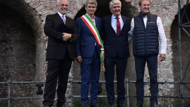 Da sinistra: Roberto Mura (Consigliere regionale Lombardia), Mario Fabrizio Fracassi (Sindaco di Pavia), Jorge Viegas (Presidente FIM), Giovanni Copioli (Presidente FMI)