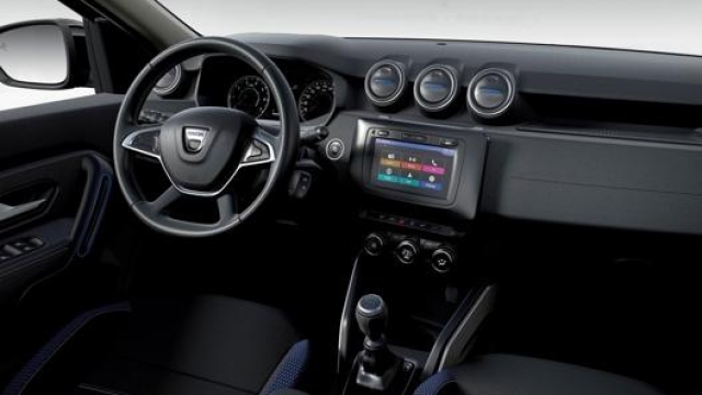 Gli interni della Dacia Duster in offerta ad agosto