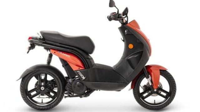 E-Ludix, scooter elettrico recentemente lanciato da Peugeot Motorcycles