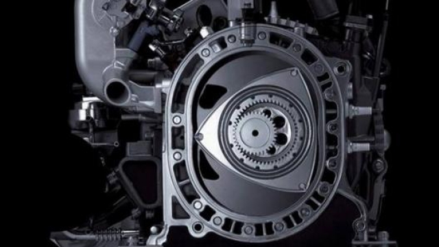 Il motore rotativo è conosciuto anche come Wankel perché la storia ne attribuisce l'invenzione nel 1923 al tedesco Felix Wankel